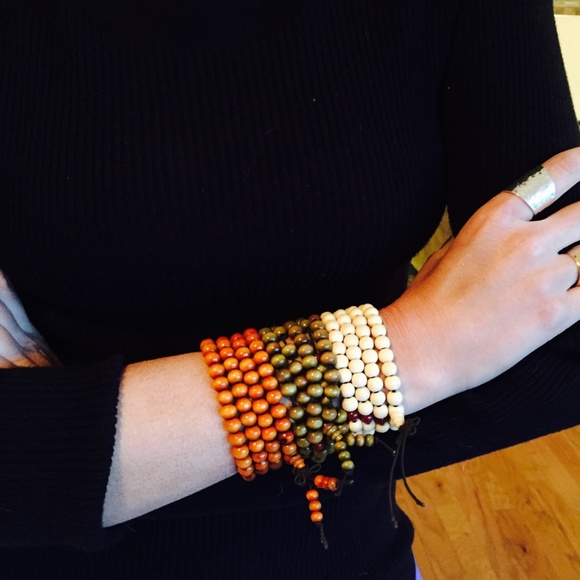 Natural Sandalwood Meditation Beads - Picture 2 of 2